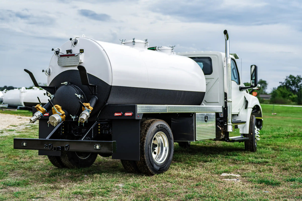 2026 International MV-607 | 1900 Gal. Carbon Steel Vacuum Truck