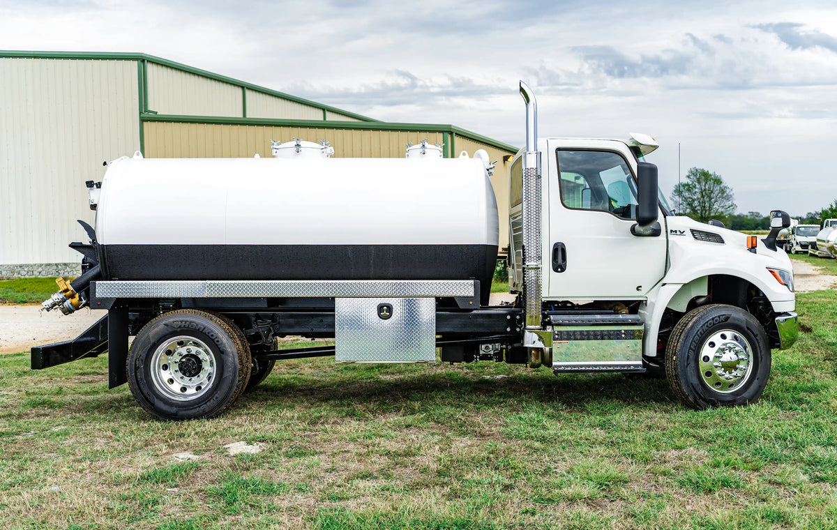2026 International MV-607 | 1900 Gal. Carbon Steel Vacuum Truck