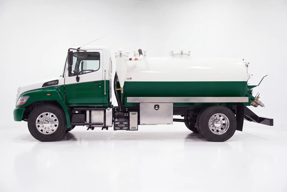 2,500 Gallon Carbon Steel Vacuum Truck | 33,000-lb GVWR