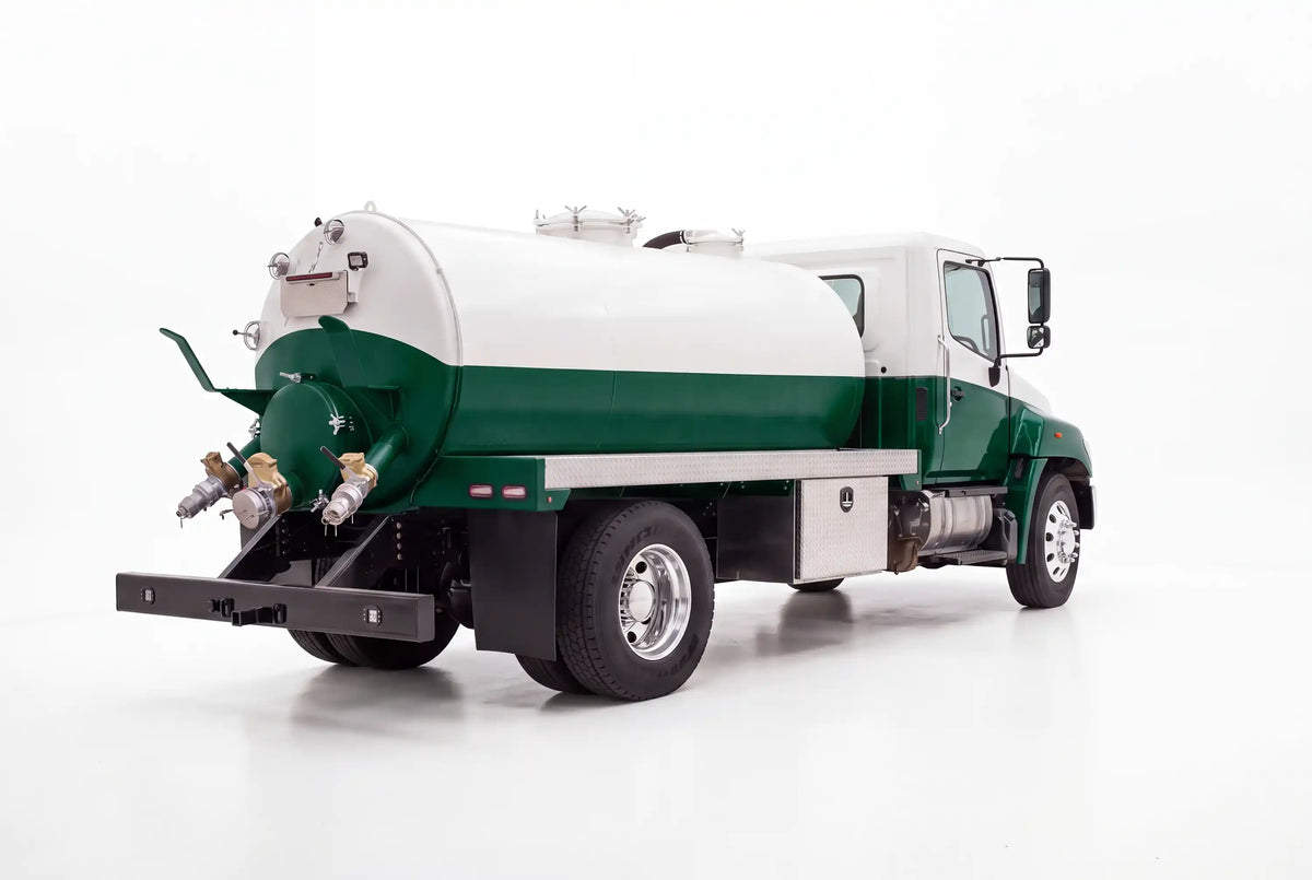 2,500 Gallon Carbon Steel Vacuum Truck | 33,000-lb GVWR