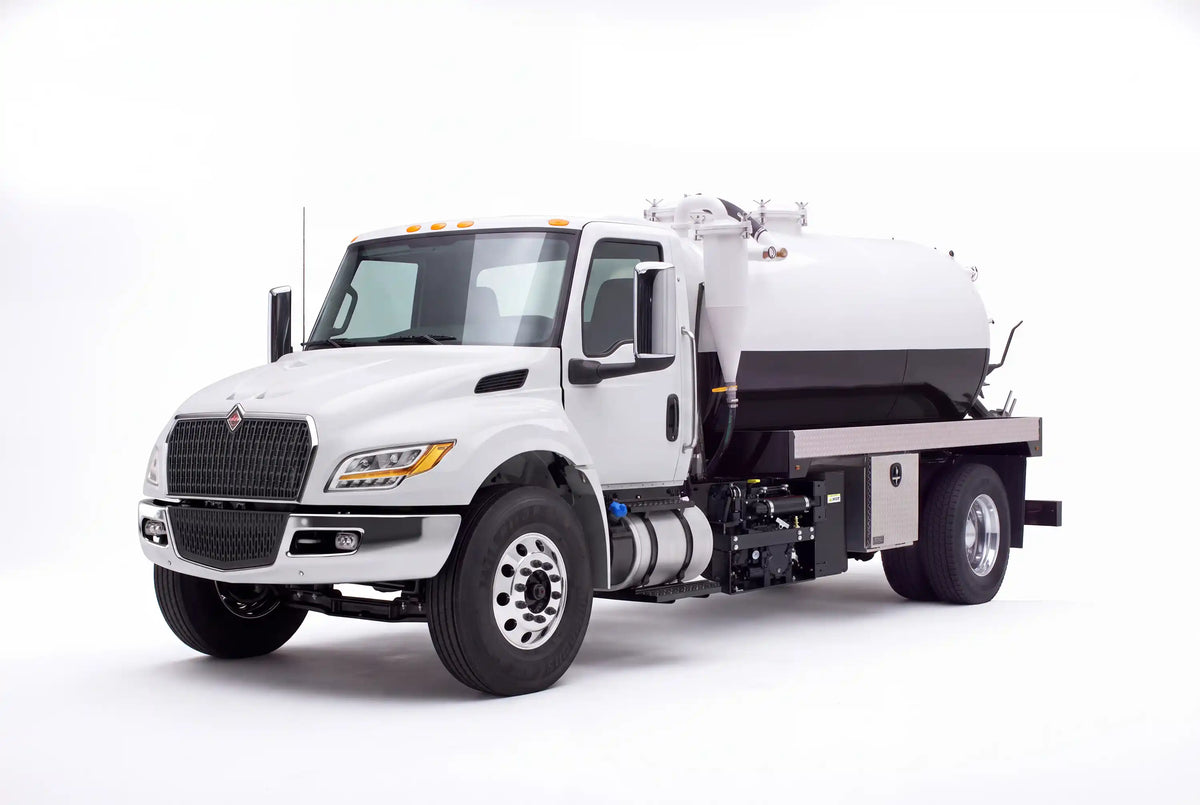 1,900 Gallon Carbon Steel Vacuum Truck | 26,000-lb GVWR