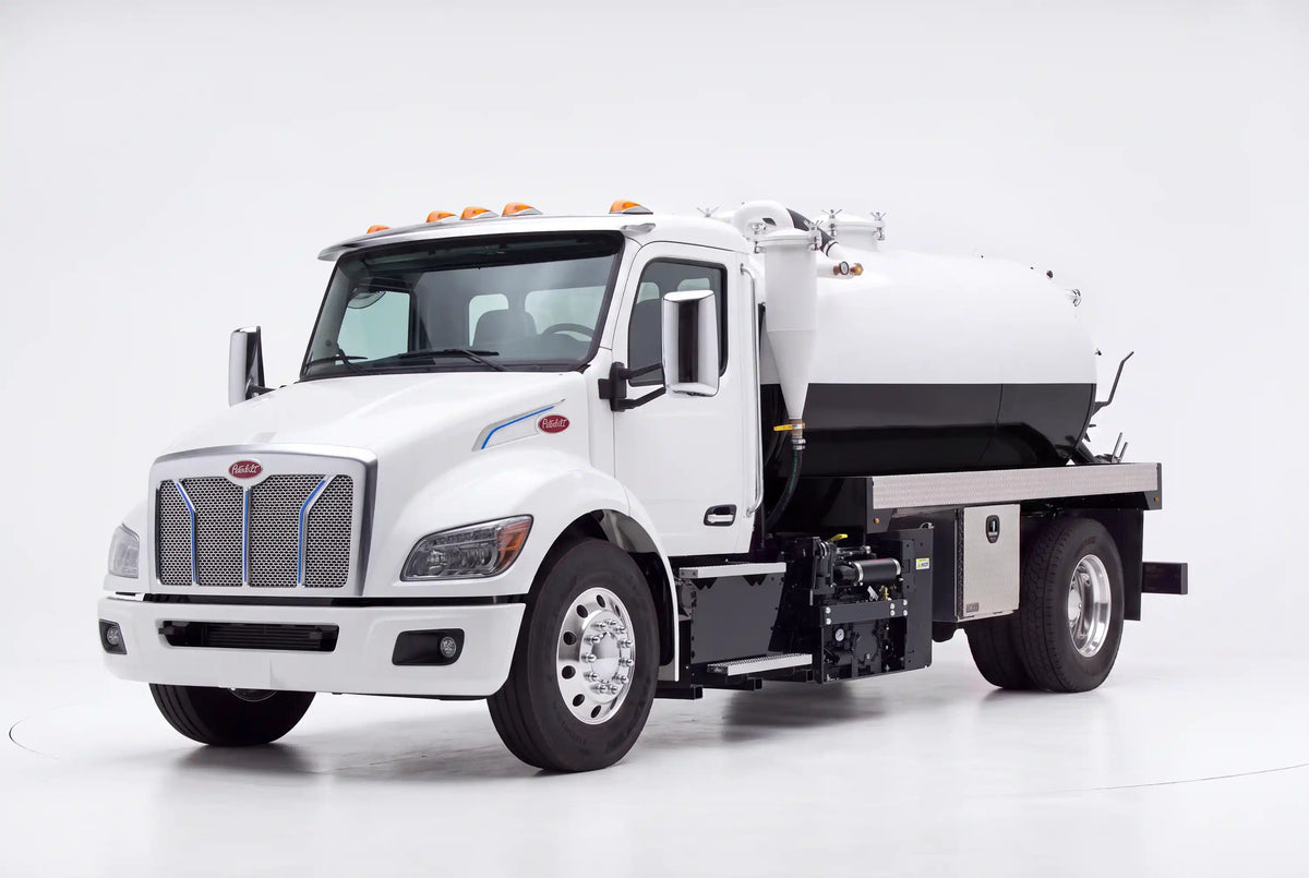 1,900 Gallon Carbon Steel Vacuum Truck | 26,000-lb GVWR