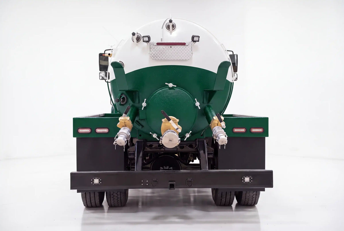 2,500 Gallon Carbon Steel Vacuum Truck | 33,000-lb GVWR
